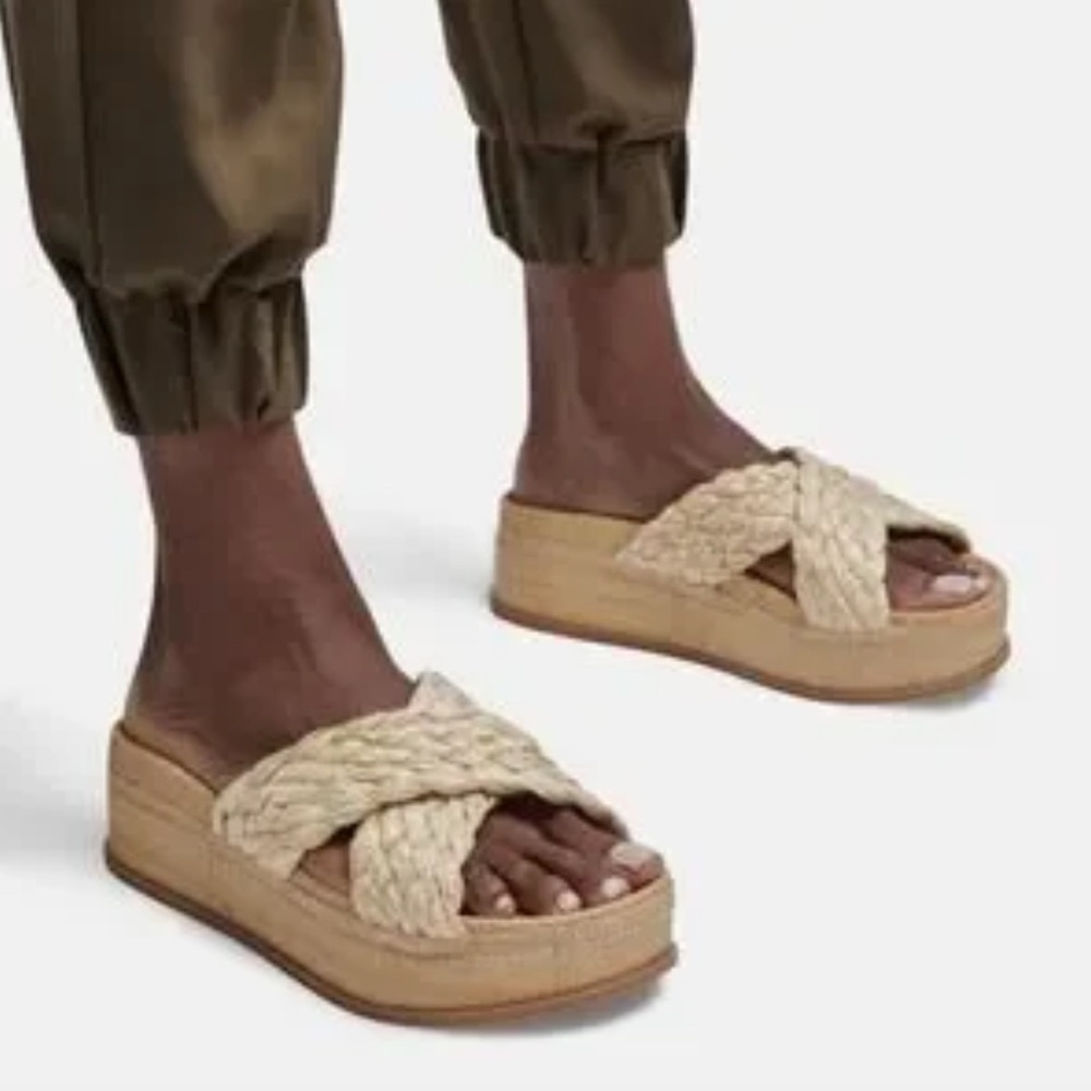 Dolce Vita Wrenly Woven Platform Slide Sandals Size 9 - Picture 2 of 7